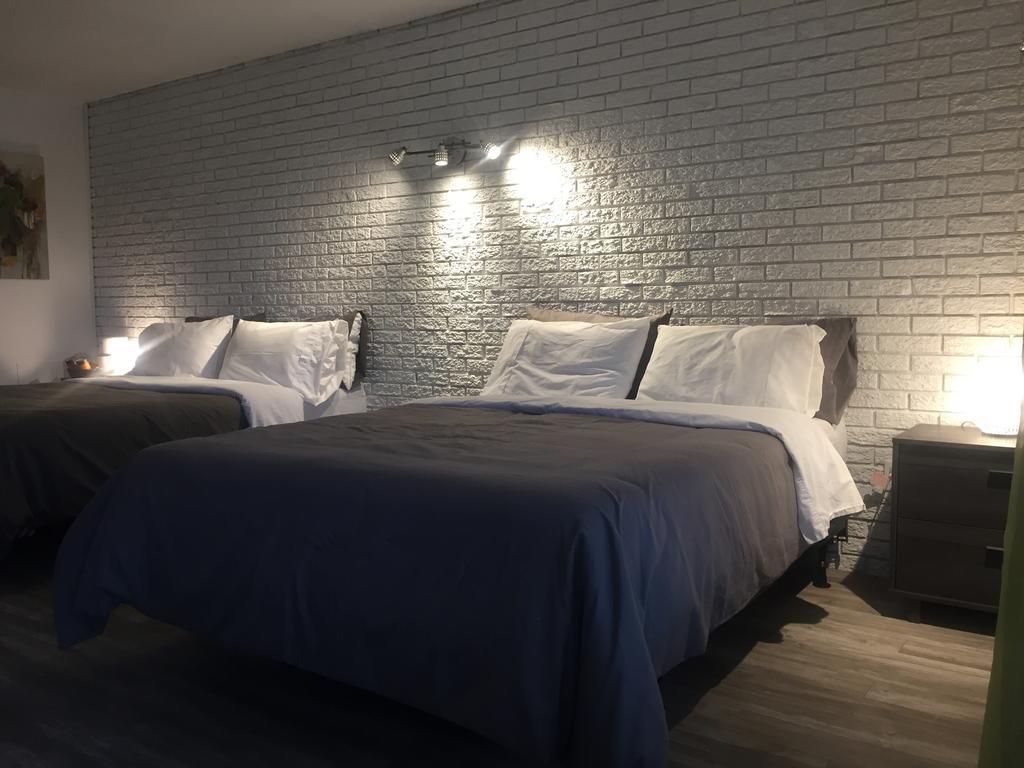 モン・ローリエ Complexe Dix80モーテル エクステリア 写真