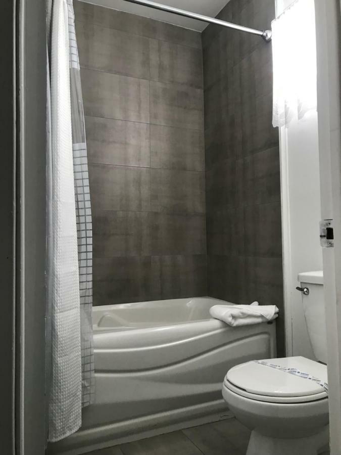 モン・ローリエ Complexe Dix80モーテル エクステリア 写真